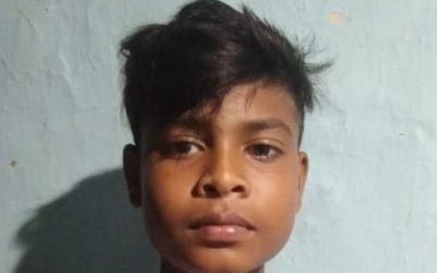 Boy driven by demon to stay in jungle despite the efforts of his Hindu family; set free by Jesus