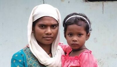 Widow from FANATIC HINDU family accepts Jesus after little daughter MIRACULOUSLY HEALED from serious sickness