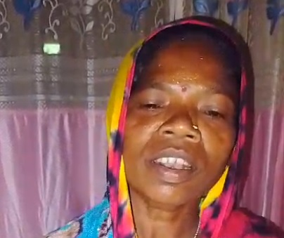 Woman bitten by poisonous snake while asleep at night. Her terrified husband summoned our workers who came and…