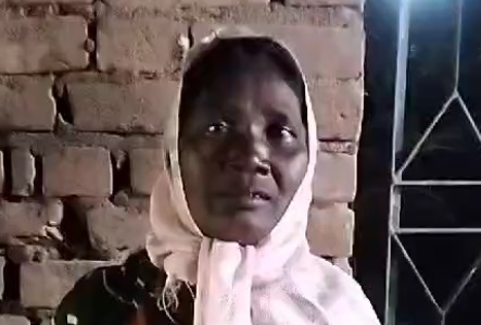 Despite medical treatment, a Hindu woman suffered from painful disease in her uterus for two long years. But Jesus healed her.